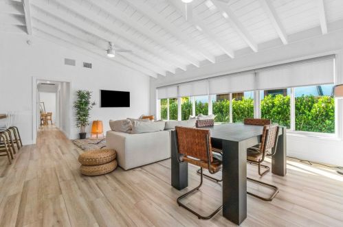 411 7th Ave, Delray Beach FL  33483-5613 exterior