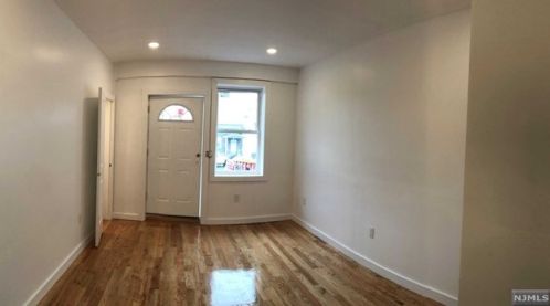 4806 Meadowview Ave, North Bergen NJ  07047-2928 exterior
