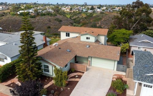 4223 Quapaw Ave, San Diego CA 92117-4525 exterior