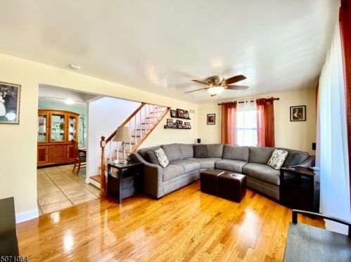 518 Dietz St, Roselle, NJ 07203-2336