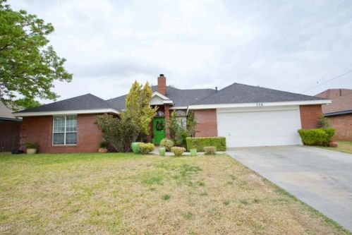 706 Craigmont Dr, Big Spring, TX 79720-6564