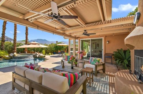 49435 Rio Arenoso, La Quinta CA  92253-6401 exterior