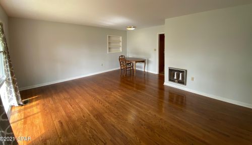 3150 4th St, Marianna, FL 32446-1657