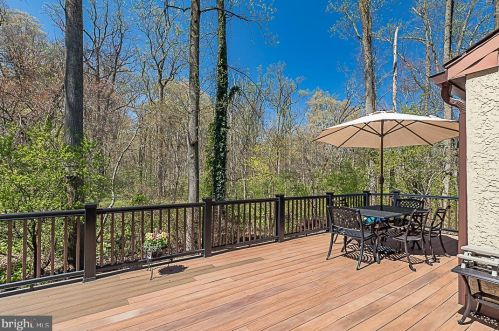 1006 Gwilym Cir, Berwyn PA  19312-2237 exterior