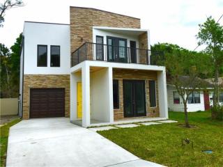 1665 9th St, Sarasota, FL 34236-4128