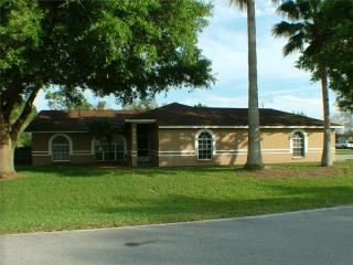 2610 Everleth Dr, Lakeland, FL 33810-5121