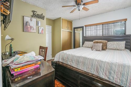 1140 71st Way, Long Beach CA  90805-1032 exterior