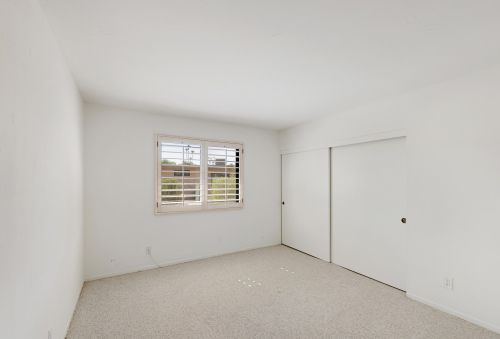 14 Seville Dr, Rancho Mirage CA  92270-3850 exterior