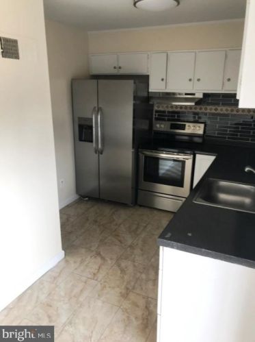 614 Denton Cir, Fredericksburg, VA 22401-2704