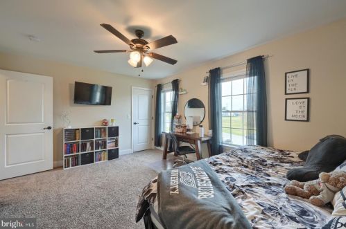 515 Spring Run Dr, Navy Sup Dpt PA  17055-5580 exterior