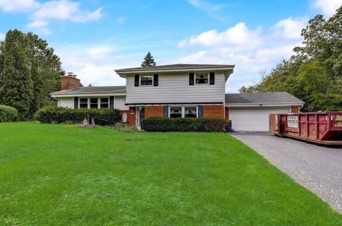 11315 Glenbrook Ln, Thiensville WI  53092-3113 exterior