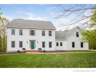 32 Congress Dr, Amston, CT 06231-1522