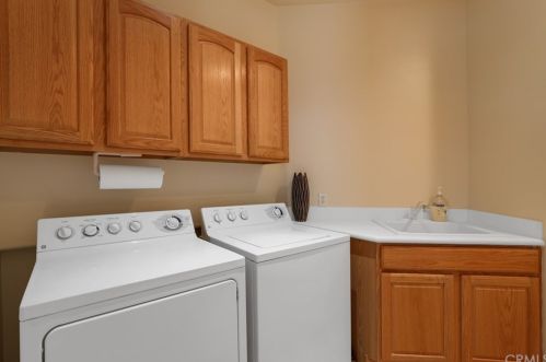 968 Wind Flower Rd, Beaumont CA  92223-8543 exterior