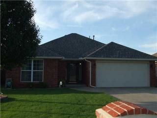 531 Linden Ln, Mustang, OK 73064-4266