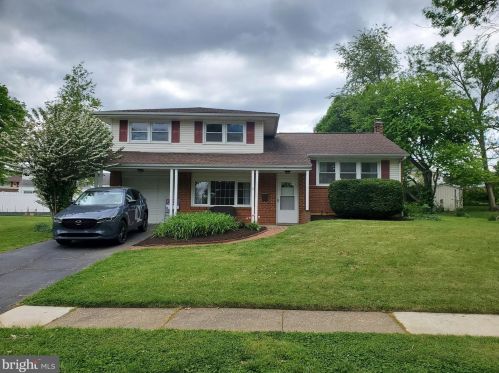 1105 Bardell Dr, Wilmington, DE 19808-3008