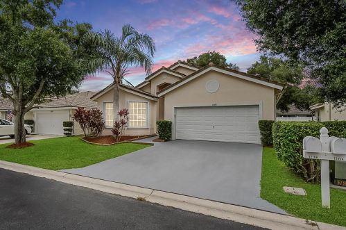 12108 Sunset Point Cir, West Palm Beach, FL 33414-5594