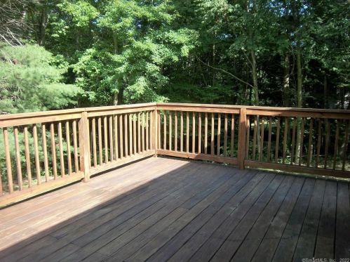 85 Lambert Dr, Norwich, CT 06360-1736