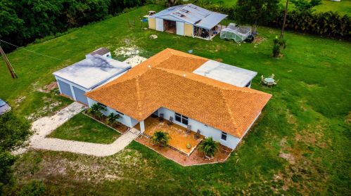 16141 Calder Dr, Town Of Loxahatchee Groves FL  33470-4139 exterior