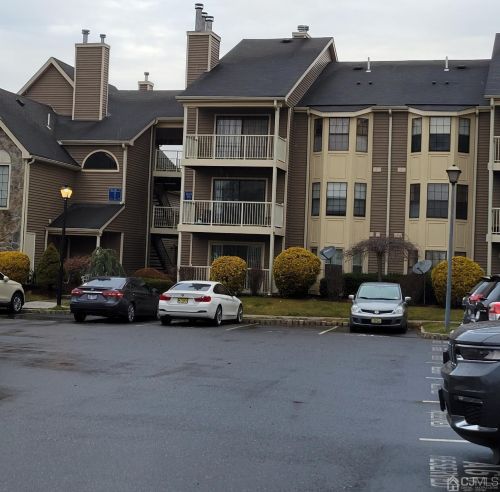 44 Lear Ct, East Brunswick NJ  08816-1851 exterior
