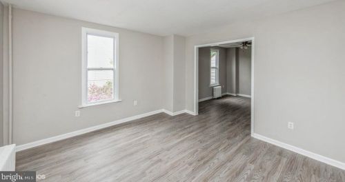 18 Jury St, Highspire, PA 17034-1007