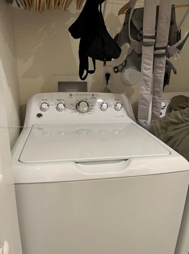 10307 34th Ct, Hialeah FL  33018-1879 exterior