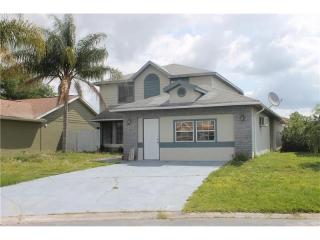 214 Lake Ct, Kissimmee, FL 34743-8100