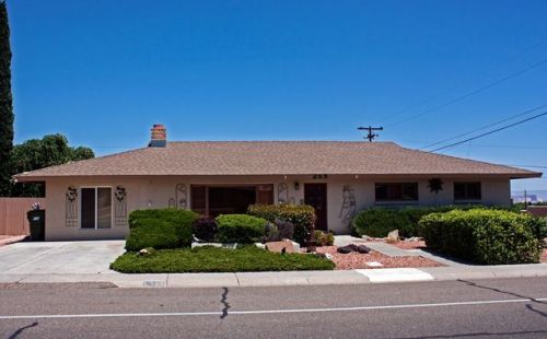 255 Navajo Dr, Page, AZ
