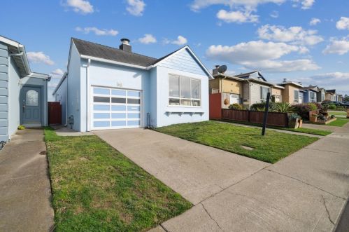 667 Skyline Dr, Daly City CA  94015-4622 exterior