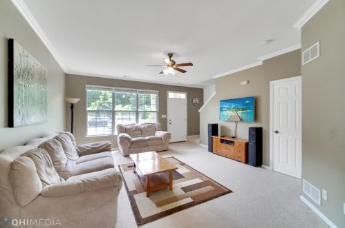 11818 Broadway, Crown Point IN  46307-8877 exterior