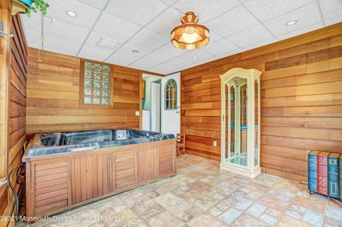 411 Richard Ave, Point Pleasant Beach NJ  08742-2646 exterior