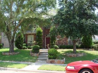 2416 Brycewood Ln, Plano TX  75025-4700 exterior
