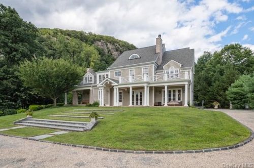 70 Morris Ave, Nelsonville, NY 10516-1602