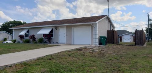 2092 Cameo Blvd, Fort Pierce, FL 34953-2011