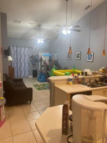 10862 Meeting St, Fort Pierce FL  34987-2158 exterior