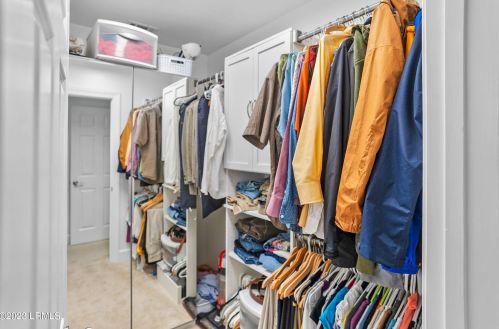 121 Bartram Dr, Beaufort SC  29902-5700 exterior