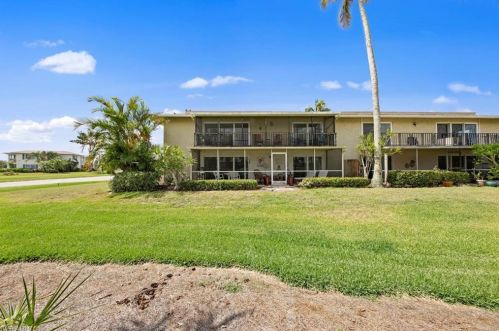 336 Palm Dr, Naples FL  34112-4982 exterior