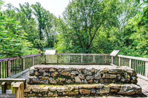 190 Royal Manor Rd, Easton PA  18042-8702 exterior