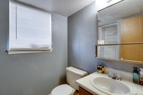 5690 Netherland St, Denver CO 80015-3330 exterior