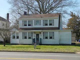 3747 High St, Portsmouth, VA 23707-2405