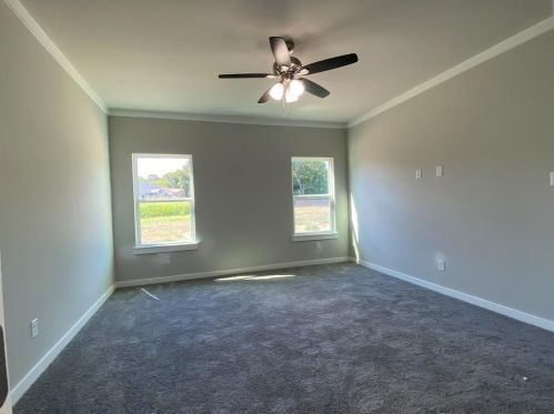 1515 Fordham Rd, Dallas TX  75216-6220 exterior