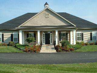 4816 Port Dr, Maumee, OH 43537-8633