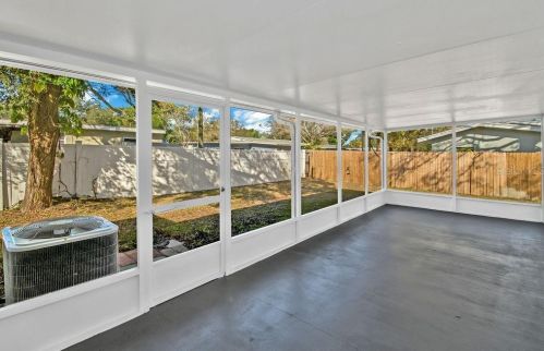 4480 16th St, Saint Petersburg FL  33703-4428 exterior