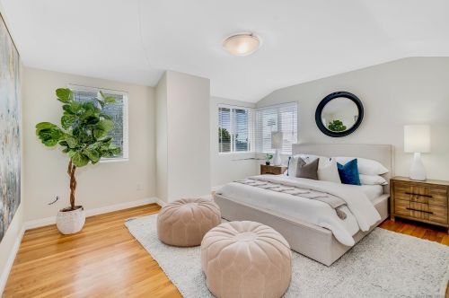 1151 Turquoise St, San Diego CA 92109-1247 exterior