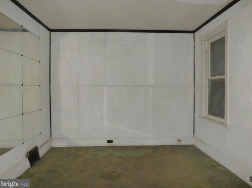 1029 24th St, Camden, NJ 08105-3813