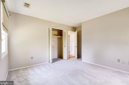 8807 Strause Ct, Springfield VA 22153-1235 exterior