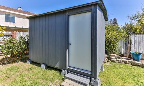 8489 Mcgray Way, Elk Grove CA  95624-4121 exterior