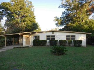 5362 Youpon Dr, Milton, FL 32570-5626