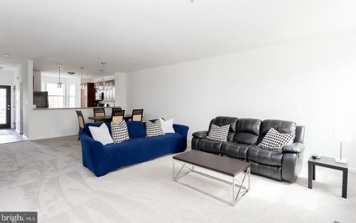 313 William Taft Ave, Downingtown PA  19335-3097 exterior