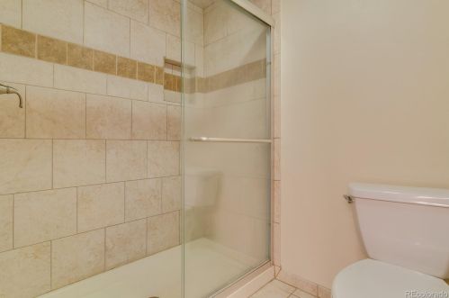 8037 Phillips Cir, Englewood CO 80112-3254 exterior