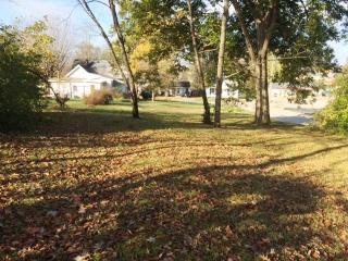 709 3rd St, Boonville, IN 47601-1905